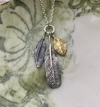 Load image into Gallery viewer, Feather necklace