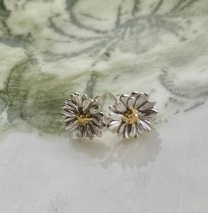 Daisy earrings