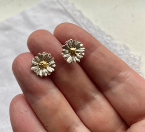 Daisy earrings