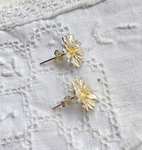 Daisy earrings